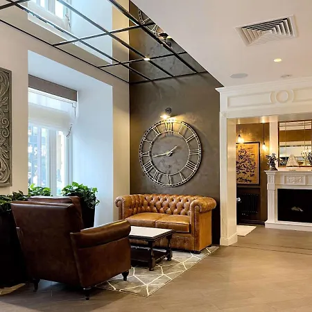 Western Market Square 리비프