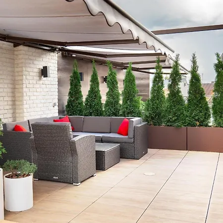 Western Market Square 리비프