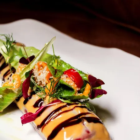 Western Market Square 리비프