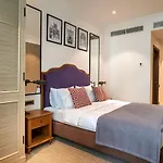 Hotel Western Market Square 4*
