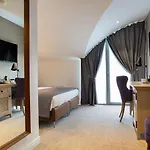 Western Market Square Hotel