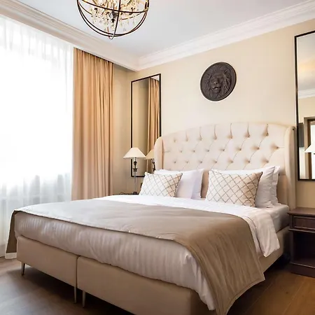 Western Market Square Otel Lviv