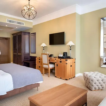 Hotel Western Market Square 4*