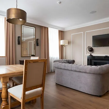 Western Market Square Hotel 4*