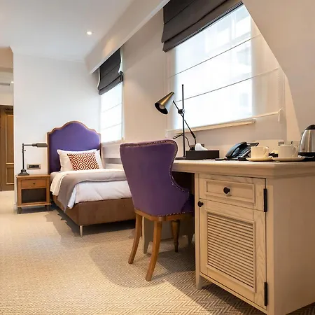 Western Market Square Otel