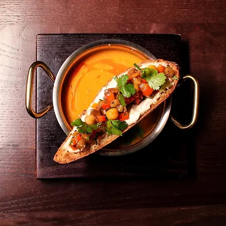 Western Market Square 4*