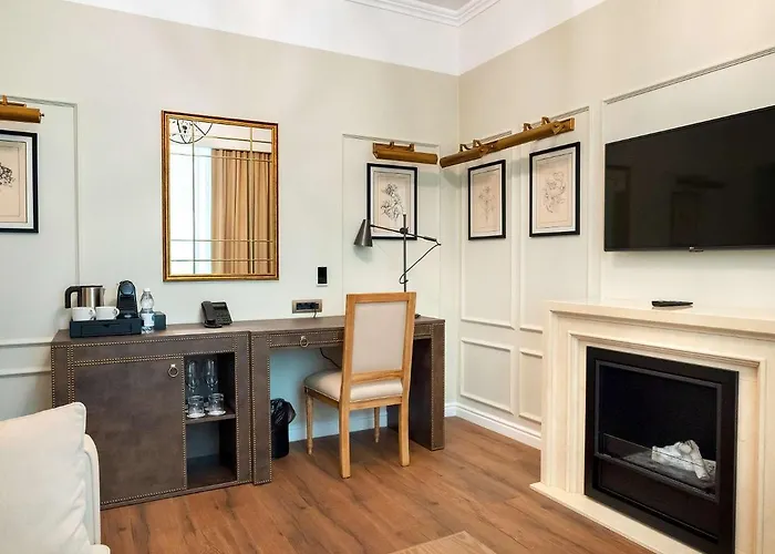 Western Market Square Hotel 4*