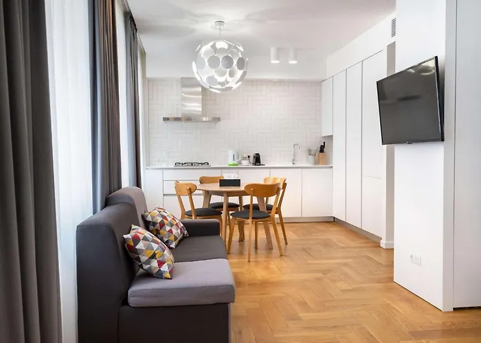 Western Market Square 4*