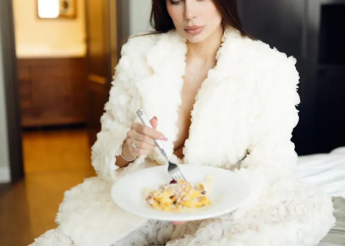 Western Market Square 4*