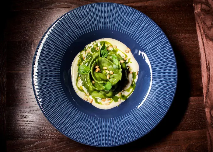 Western Market Square 4* Lvov