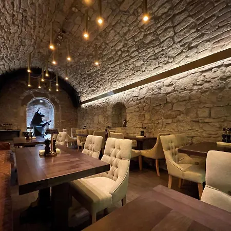 Western Market Square 4* Lviv