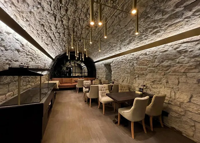 Hotel Western Market Square Lviv